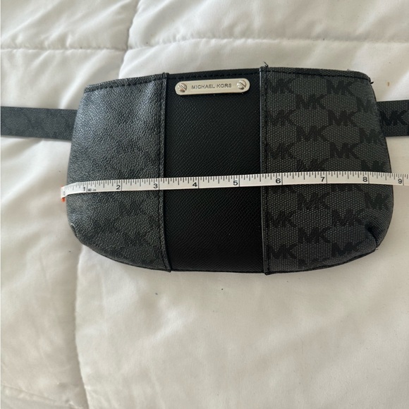 MICHAEL Michael Kors belt bag - Picture 4 of 5